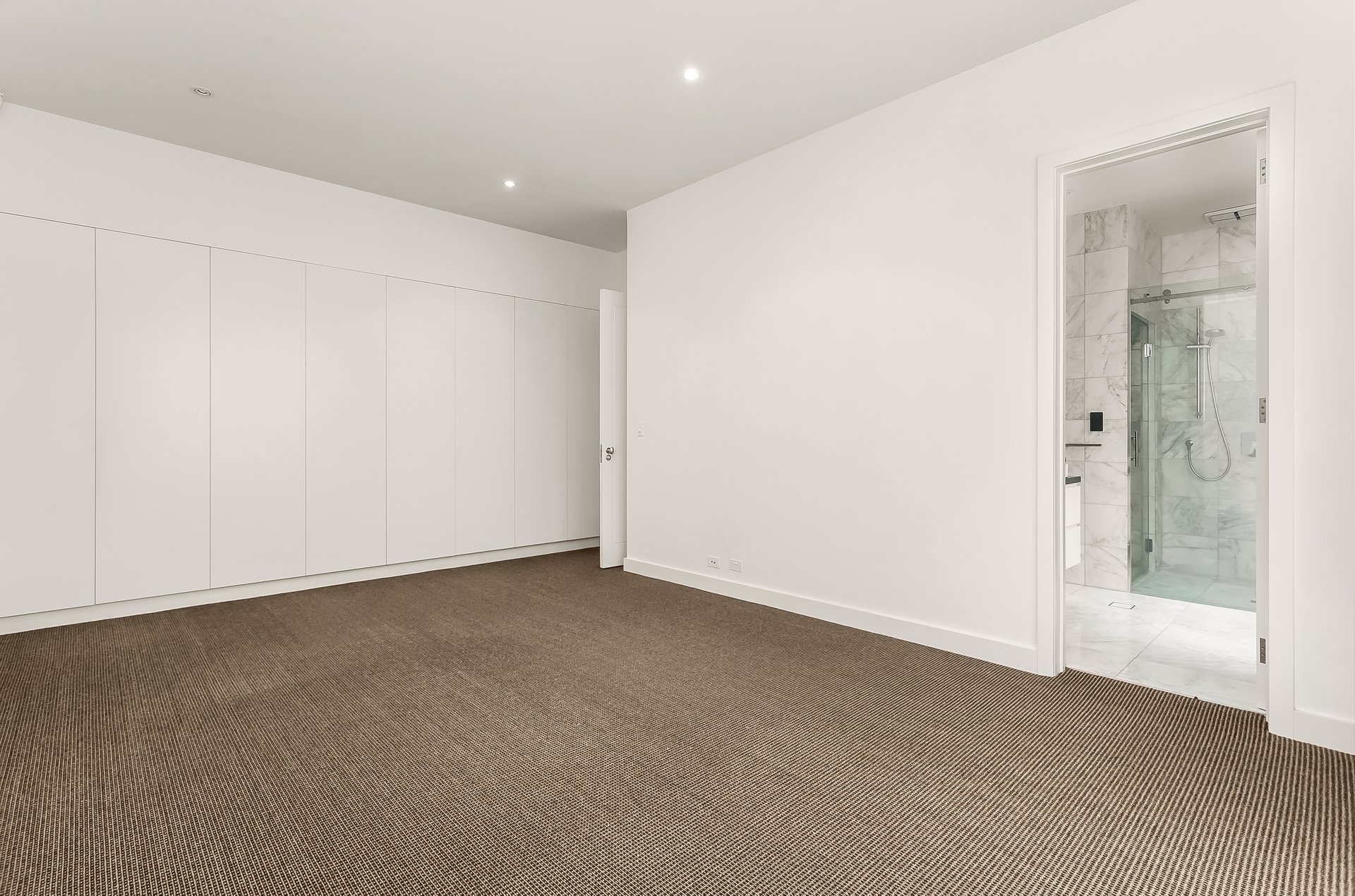 Property Gallery Thumbnail 5