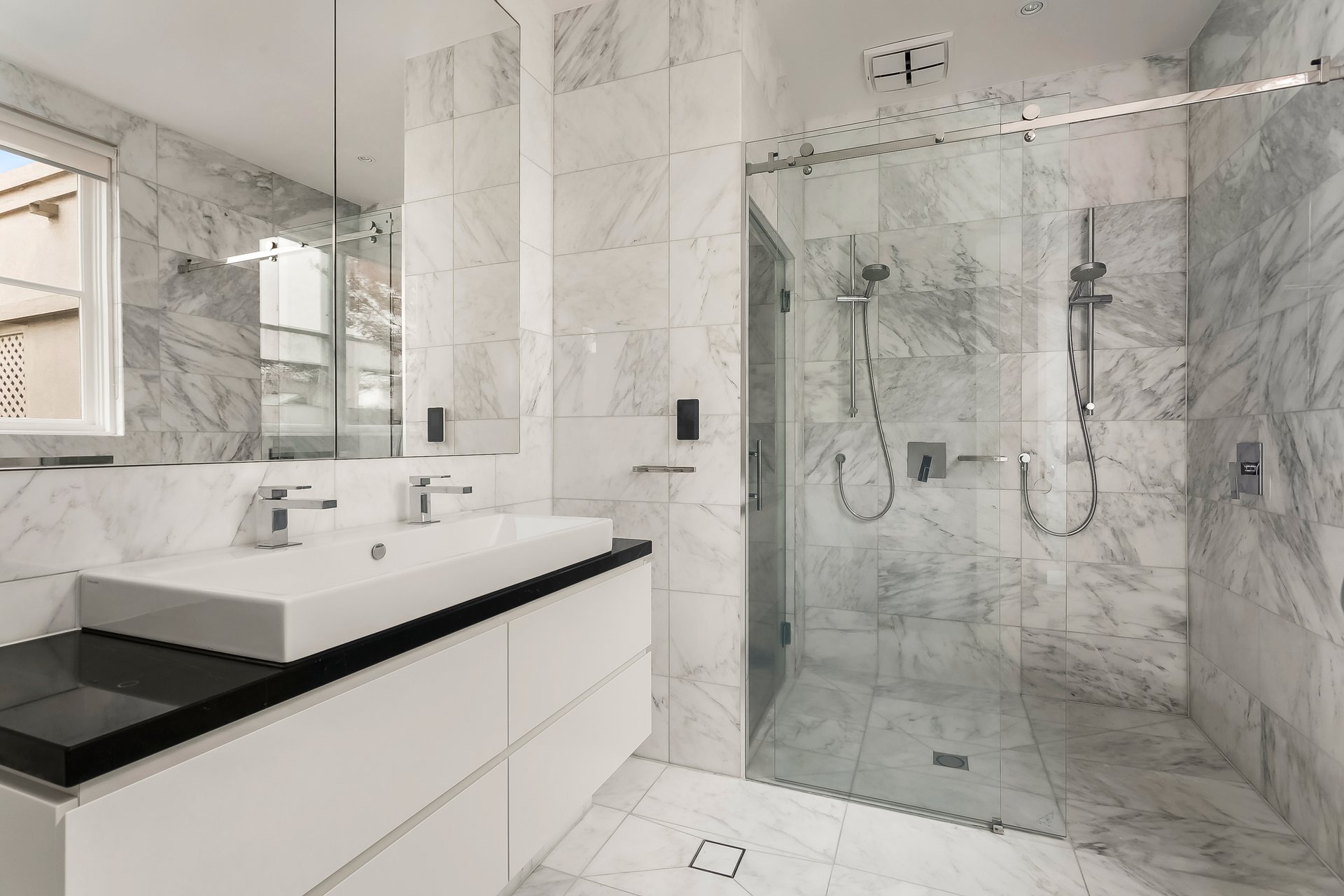 Property Gallery Thumbnail 6