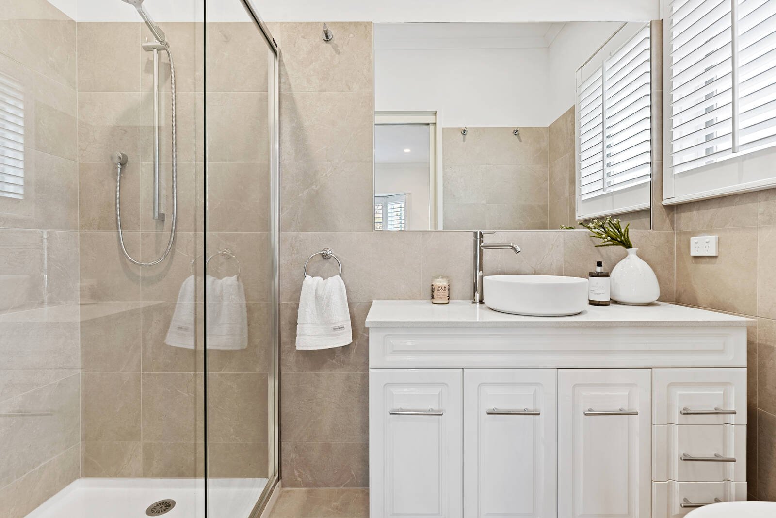 Property Gallery Thumbnail 6