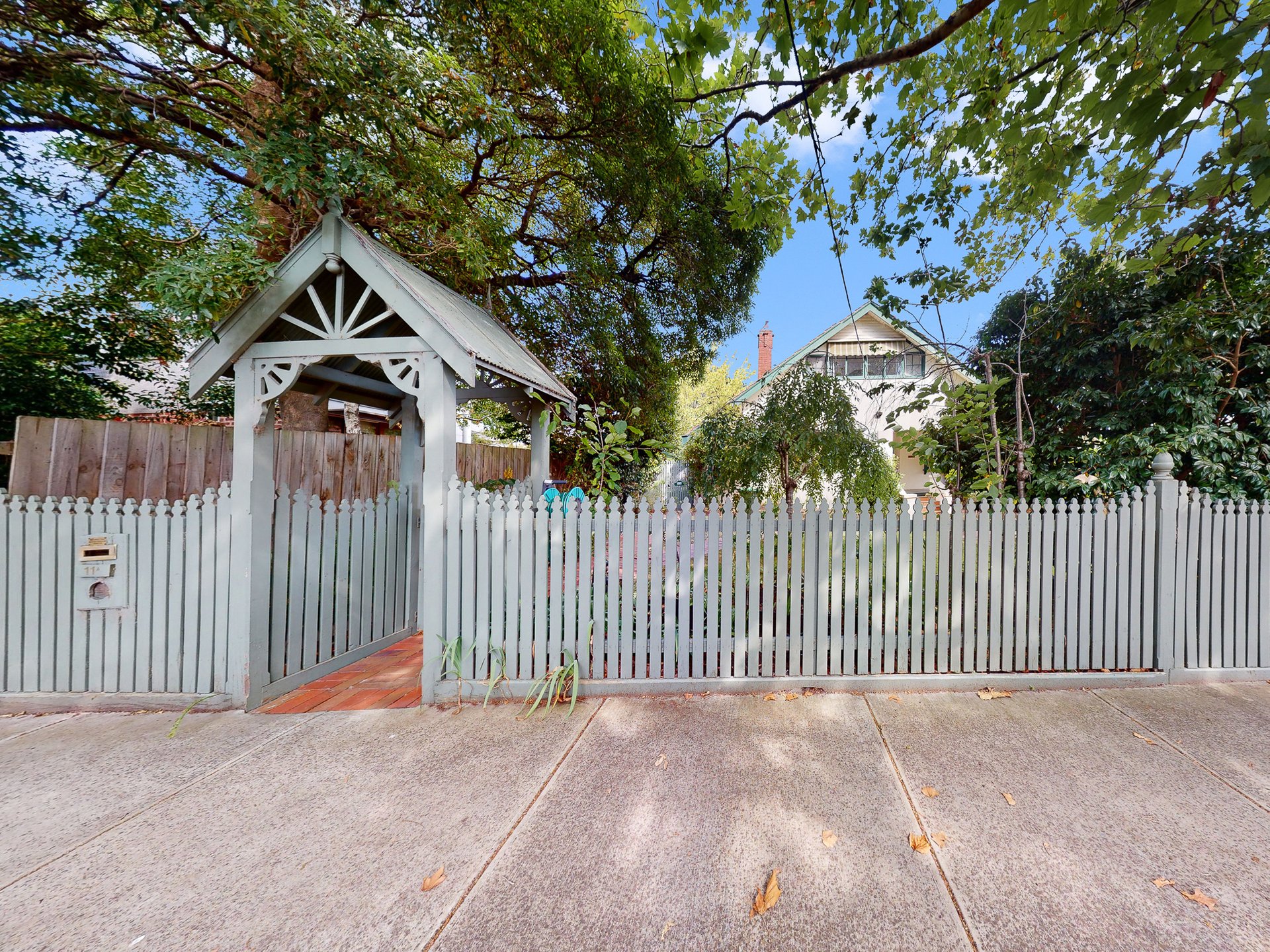 11 Tower Street, Surrey Hills image 12