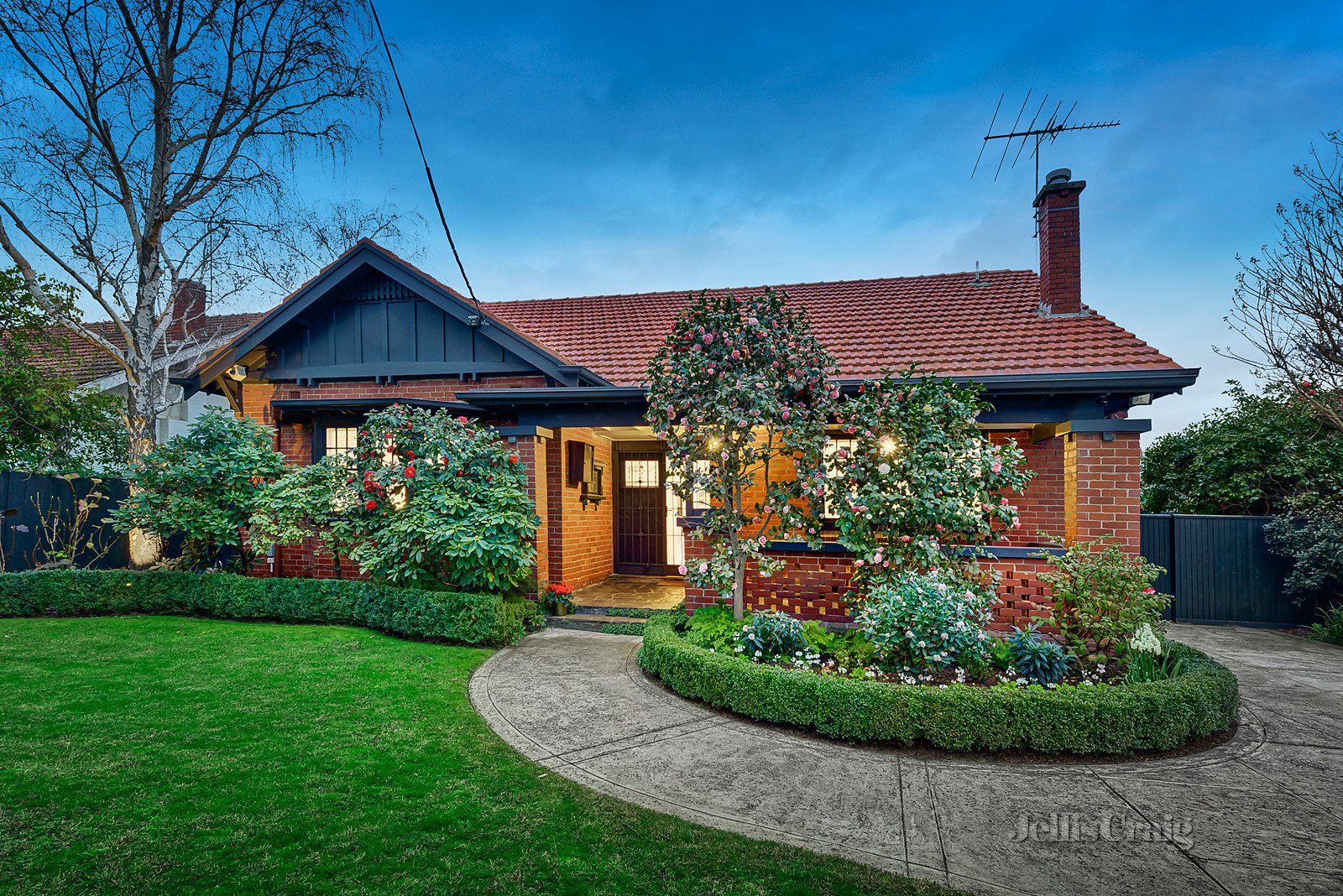 11 Urquhart Street, Hawthorn image 1