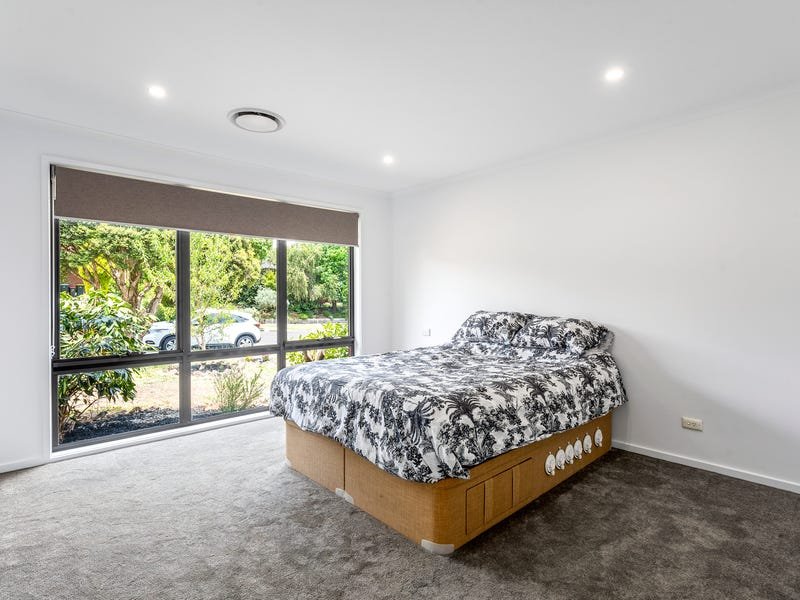 Property Gallery Thumbnail 8