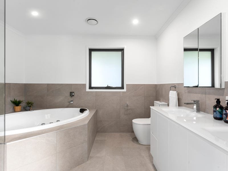Property Gallery Thumbnail 9