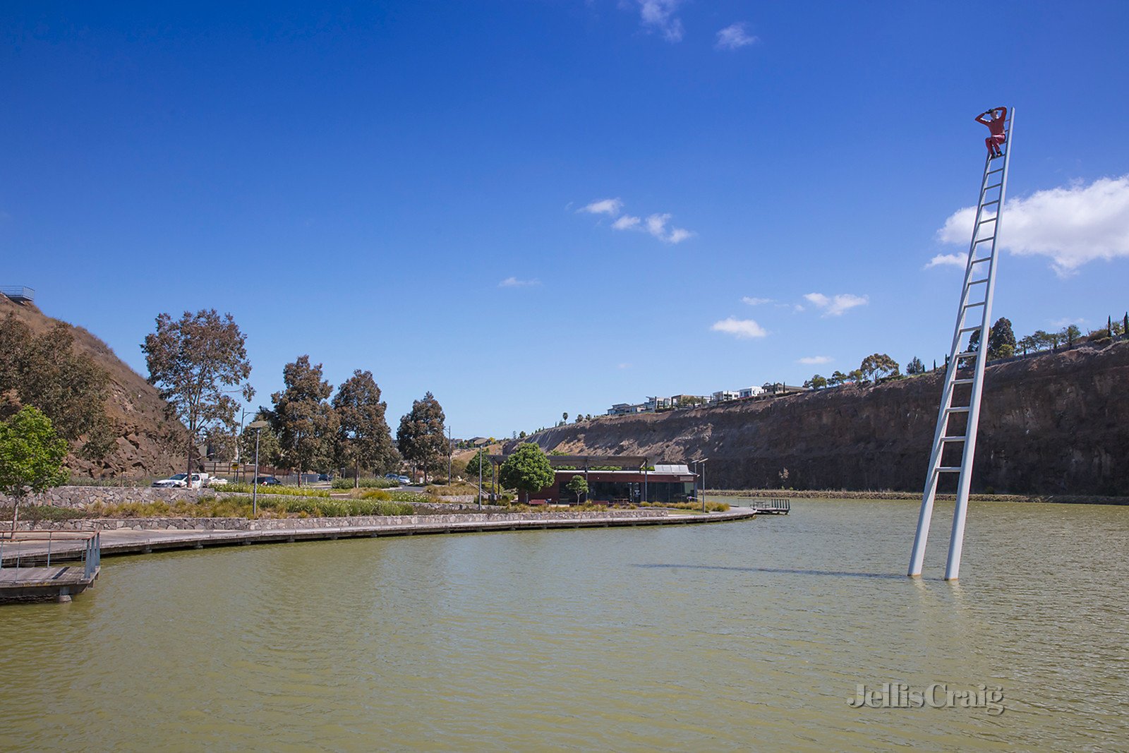 11 Valley Lake Boulevard, Keilor East image 5
