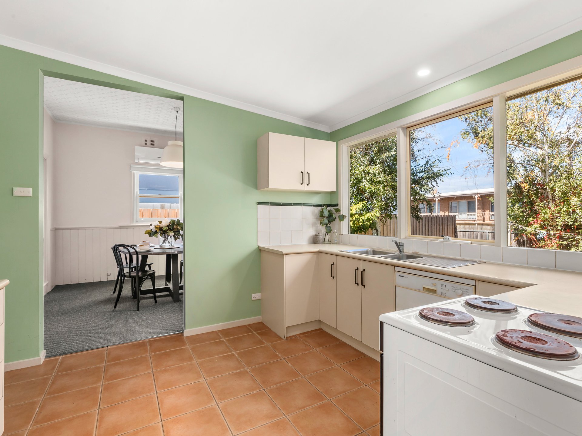 11 Virginia Street, Newtown image 7
