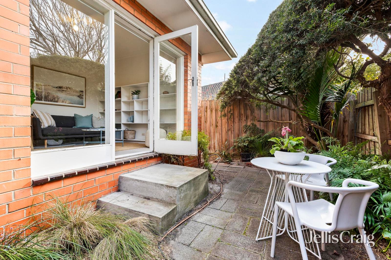 1/1 Wall Street, Beaumaris image 2