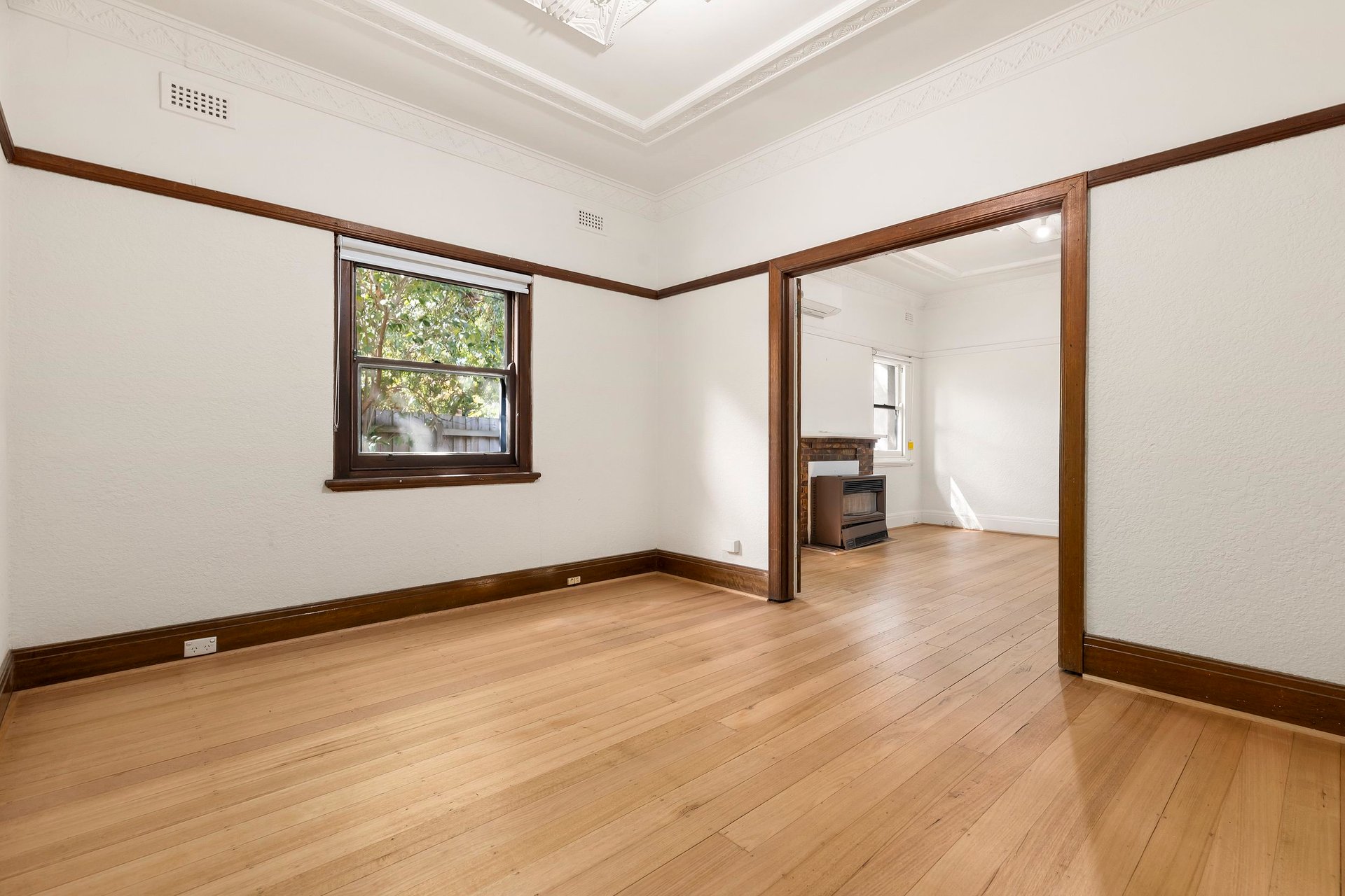 Property Gallery Thumbnail 6