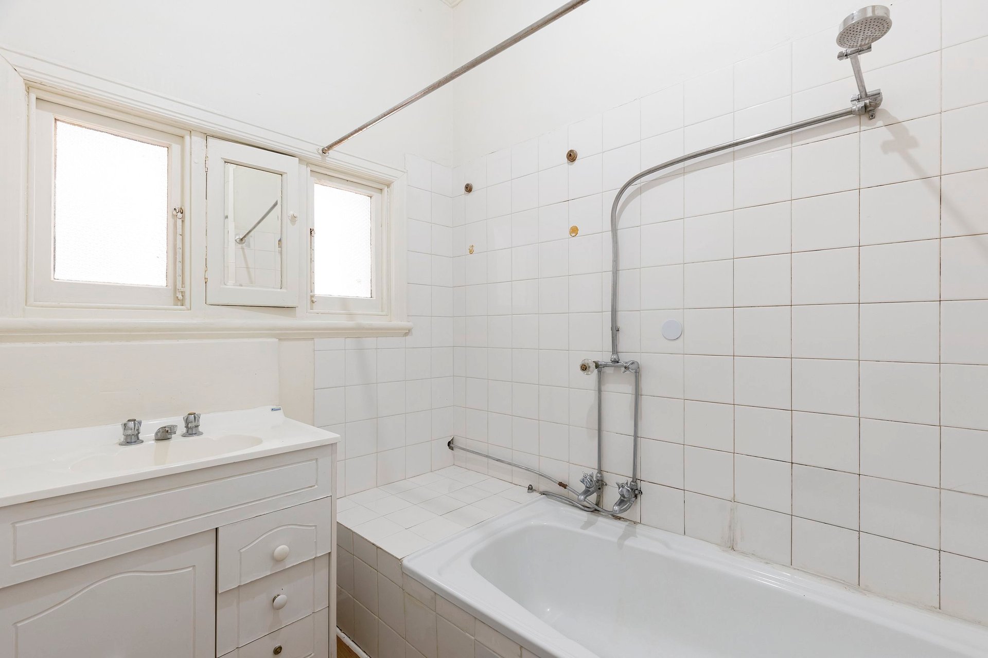 Property Gallery Thumbnail 8