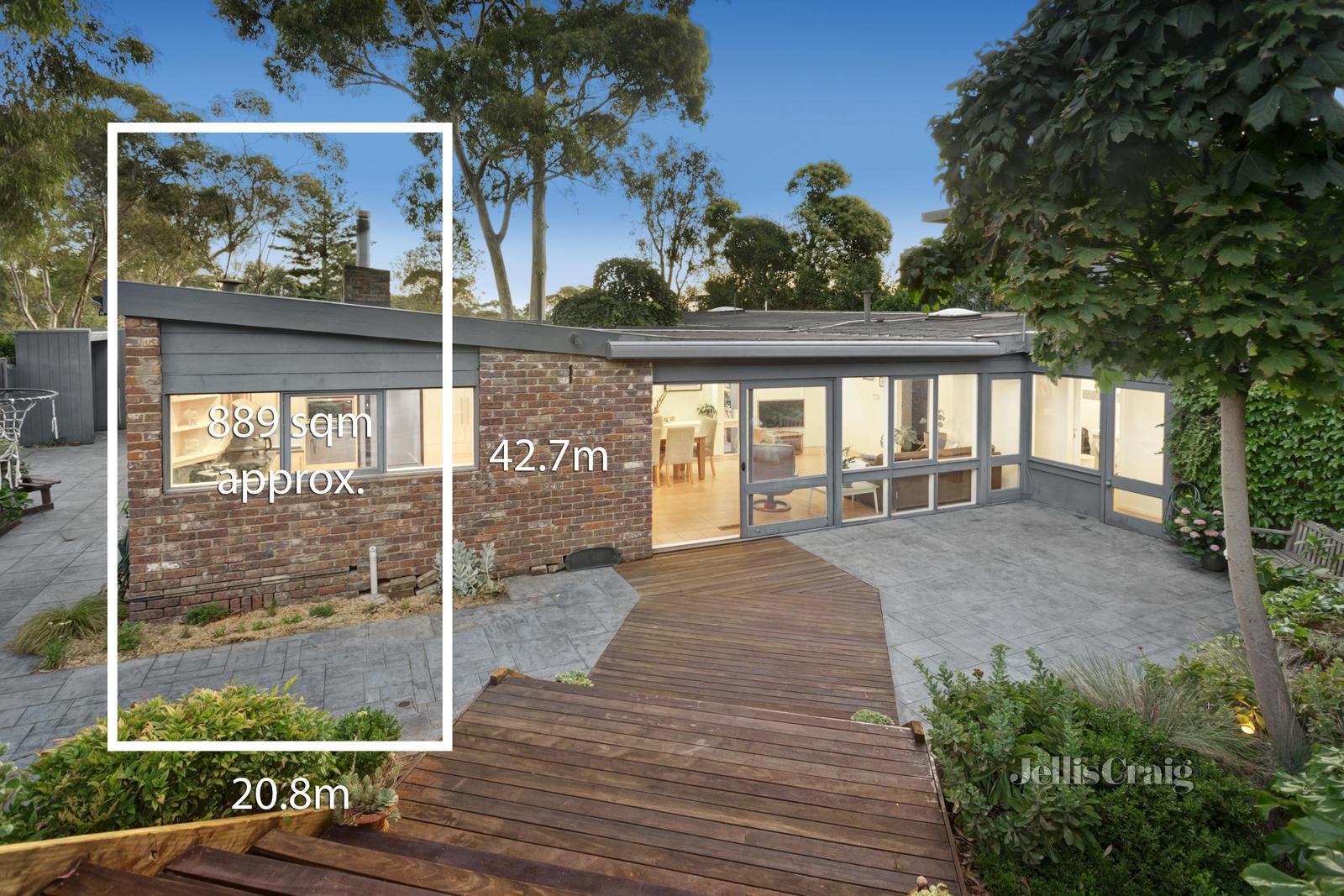 11 Warwick Avenue, Surrey Hills image 1