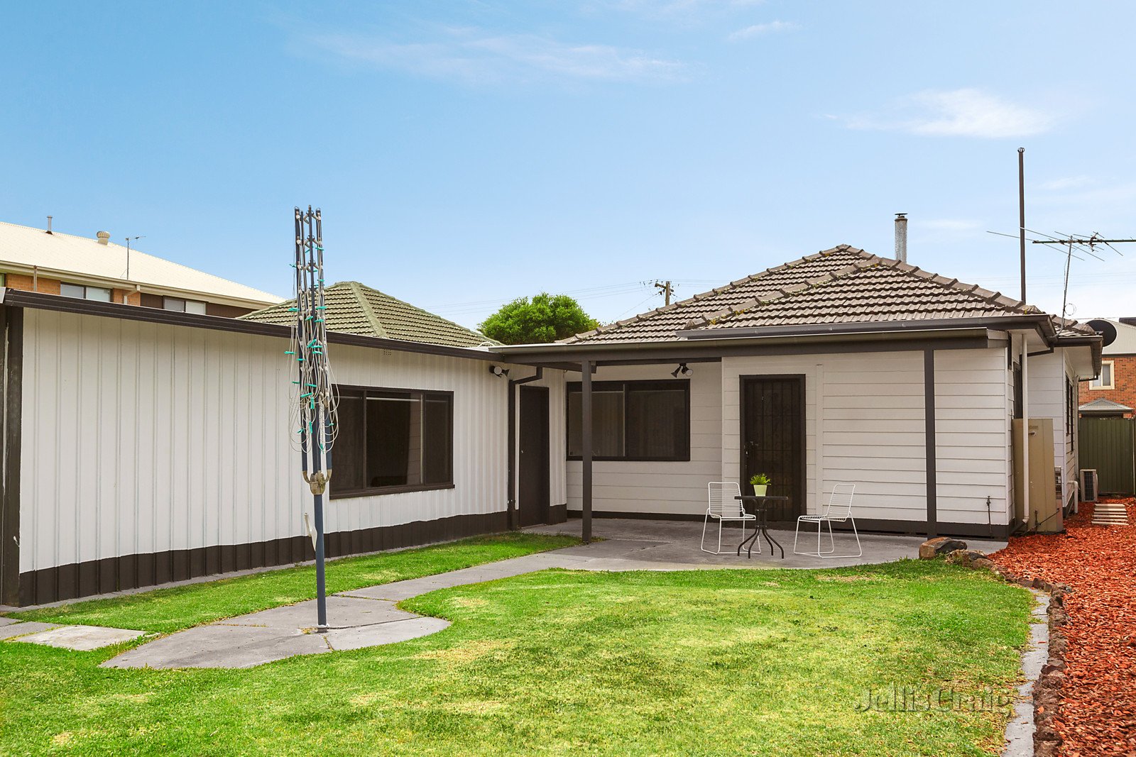 11 Warwick Road, Pascoe Vale image 9