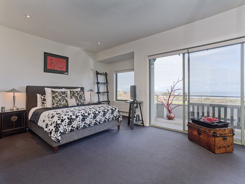 11 Watersedge, Williamstown image 3