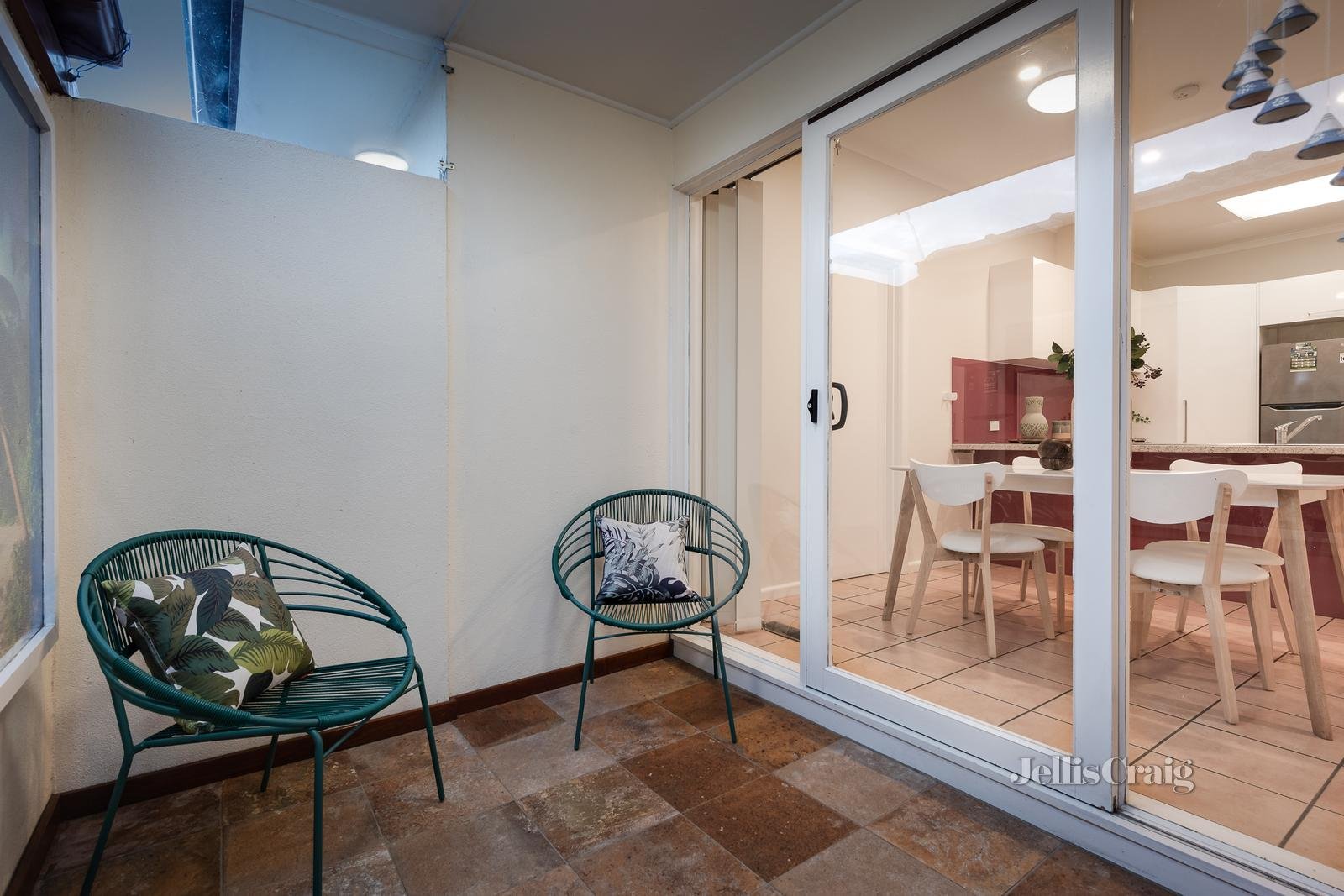 1/1 Watsons Road, Glen Waverley image 10