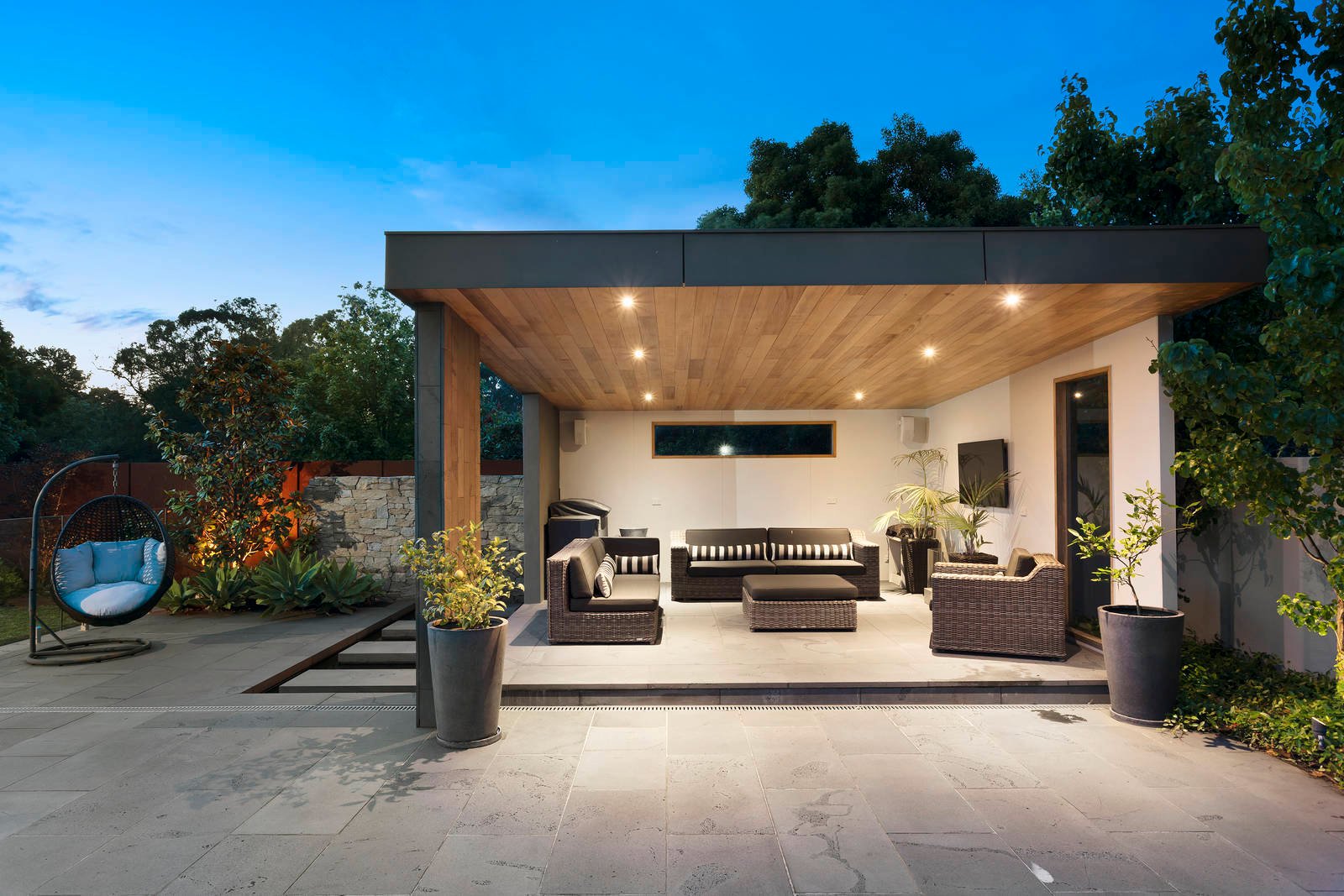 Property Gallery Thumbnail 9