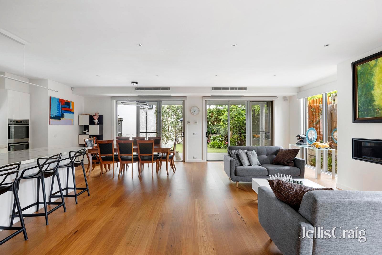 1/1 Weeroona Road, Murrumbeena image 5