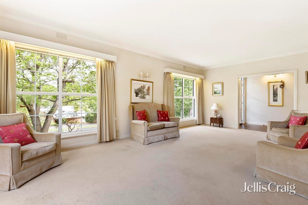 11 Woodland Street, Doncaster image 2