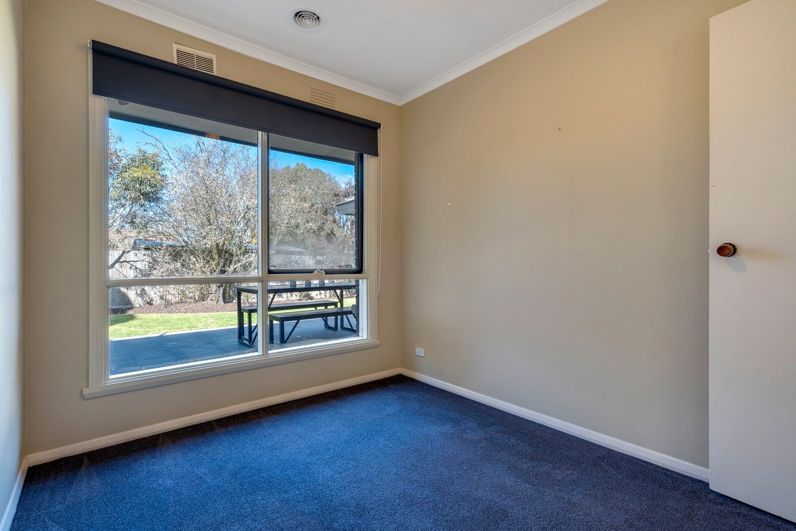Property Gallery Thumbnail 14