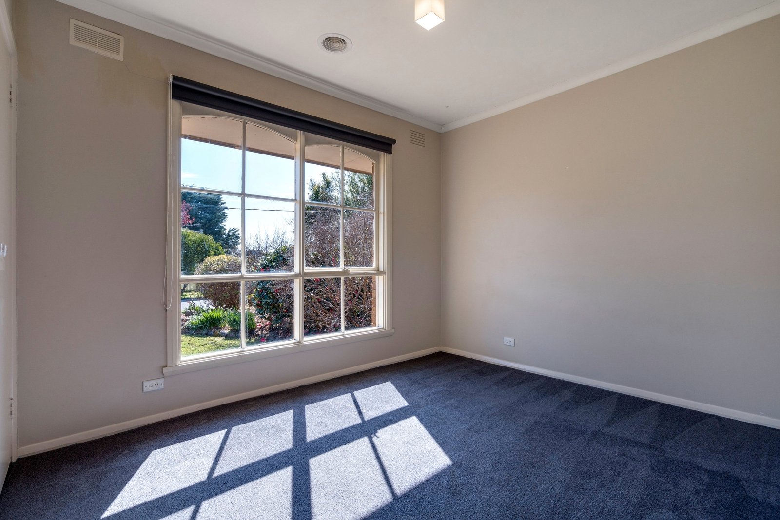Property Gallery Thumbnail 15