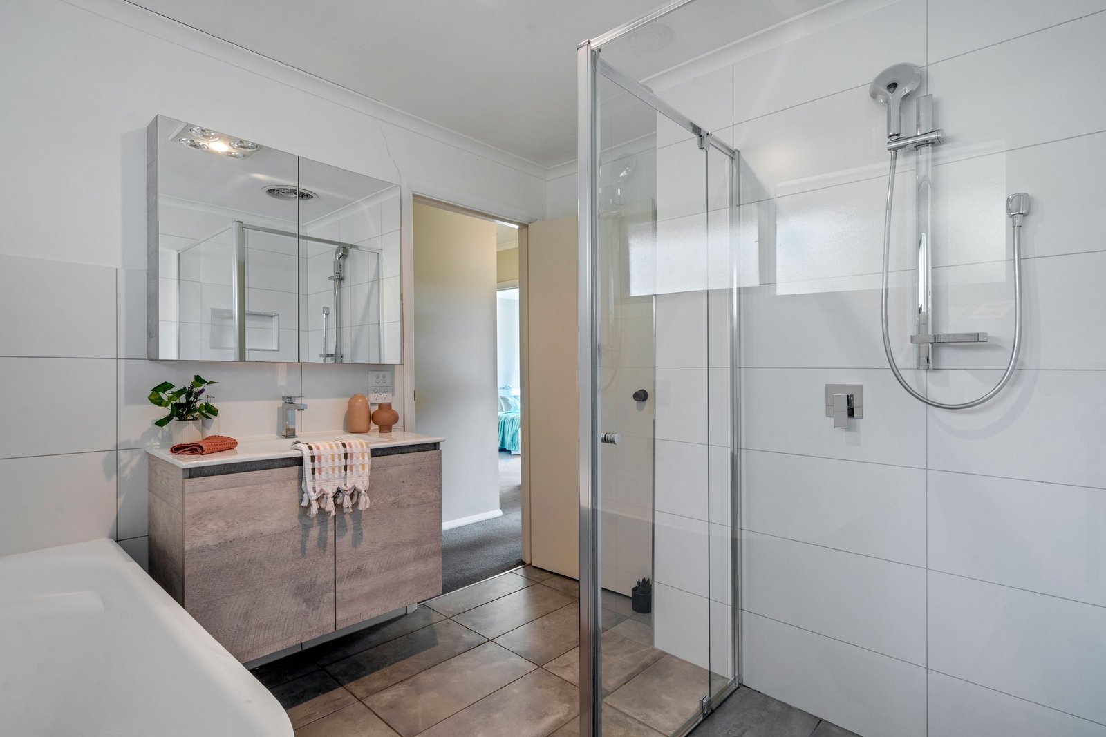 Property Gallery Thumbnail 17