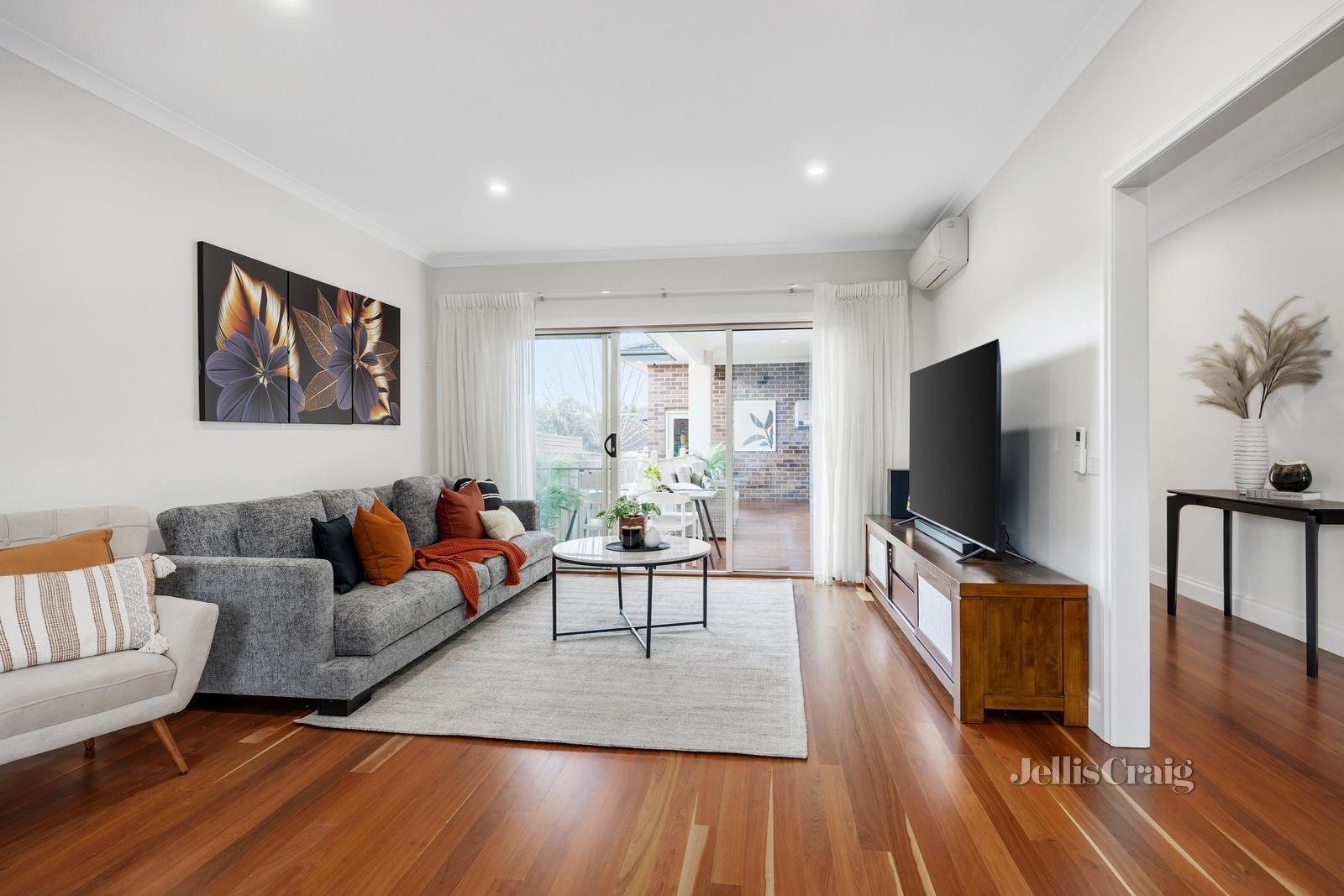 1/1 Woolert Street, Ashwood image 3