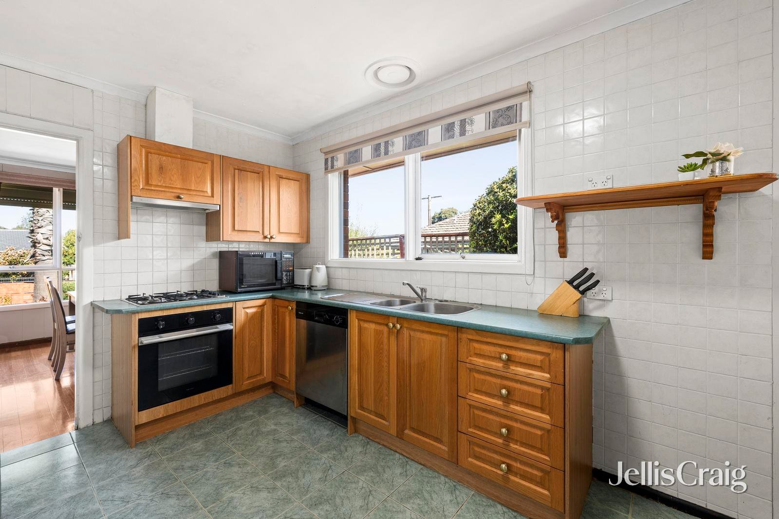 11 Wright Avenue, Donvale image 4