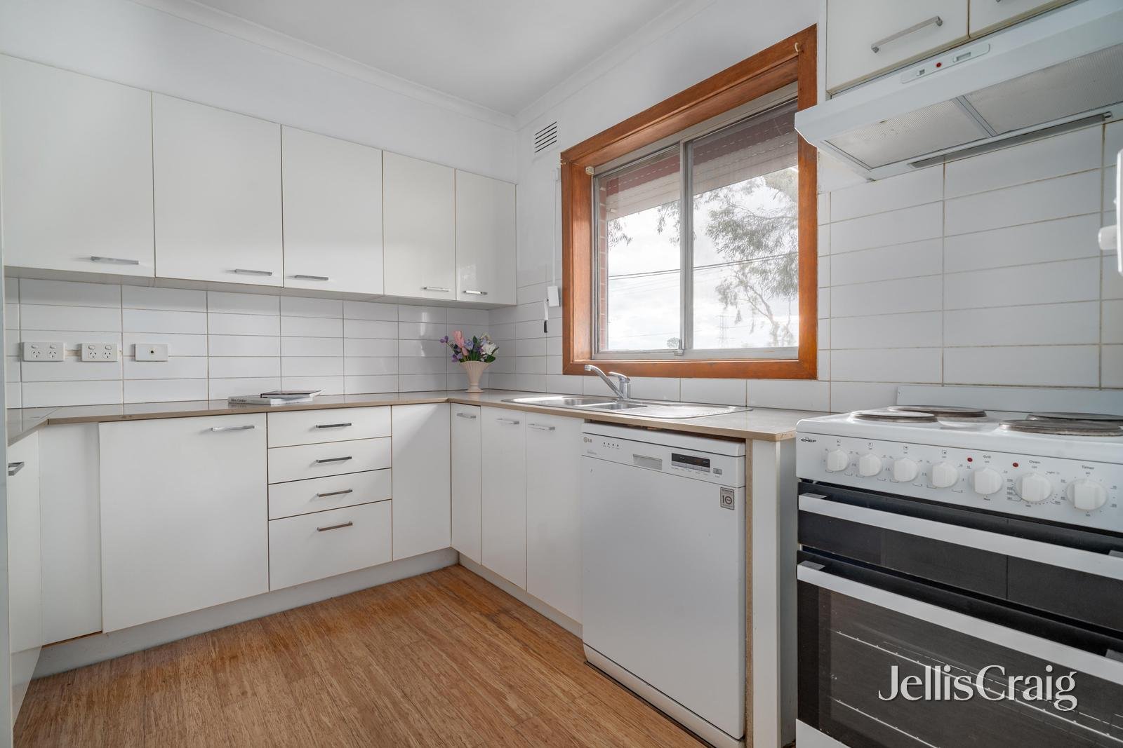 1/10-16 Wetherby Road, Doncaster image 2