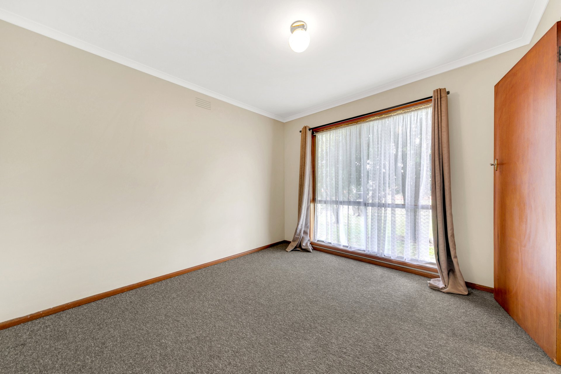 1/10 Beckley Street, Herne Hill image 6