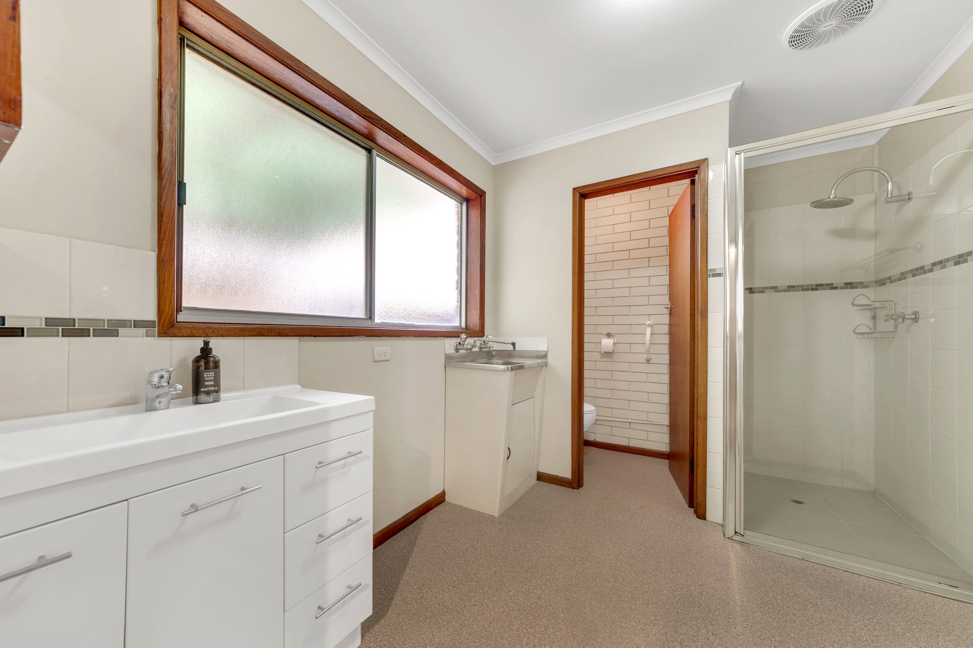 1/10 Beckley Street, Herne Hill image 8