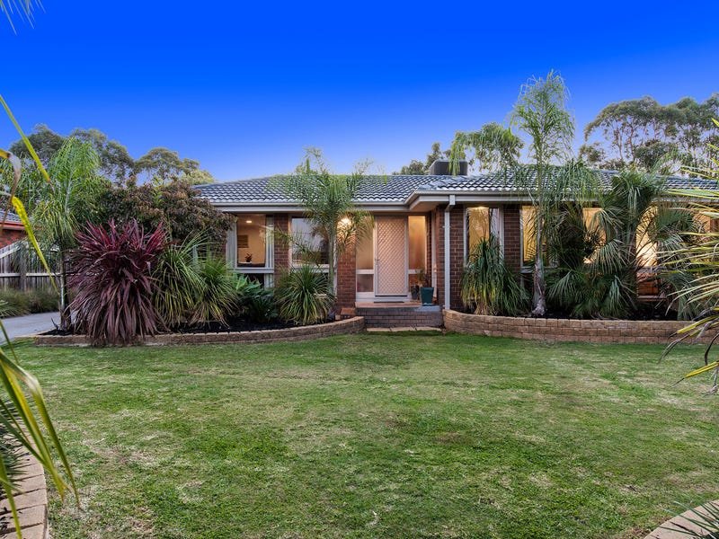 1/10 Belinda Close, Kilsyth image 1