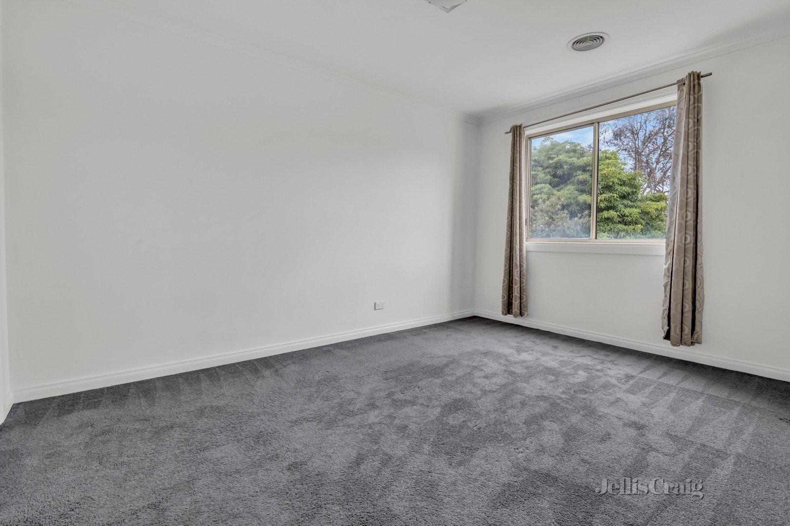 1/10 Cooper Street, Brunswick West image 8