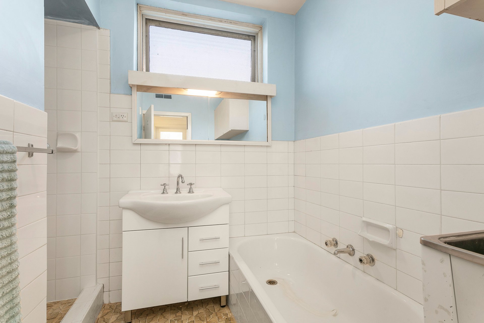 Property Gallery Thumbnail 5