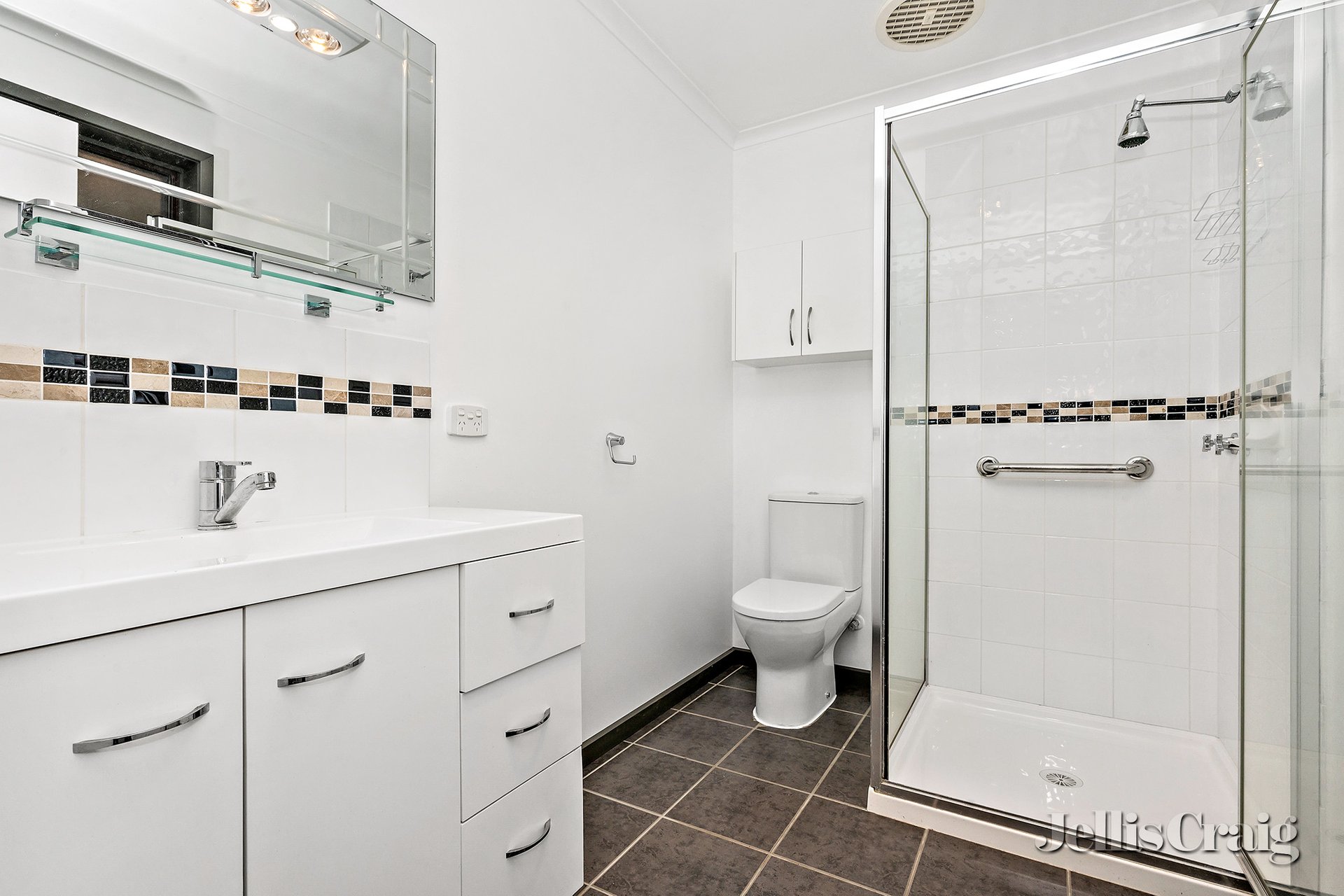 110 Cuthberts Road, Alfredton image 5