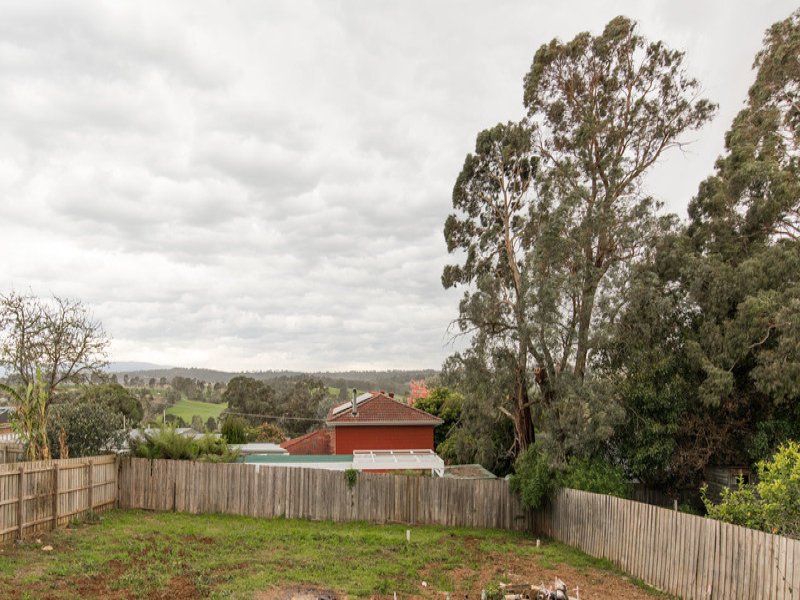 1/10 Daymar Drive, Mooroolbark image 10