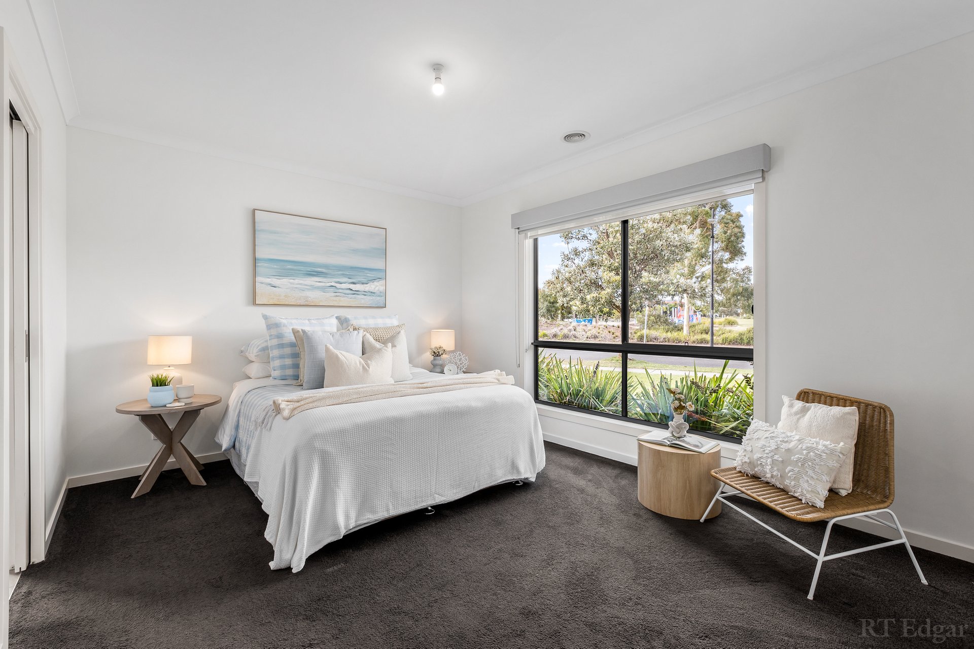 Property Gallery Thumbnail 8