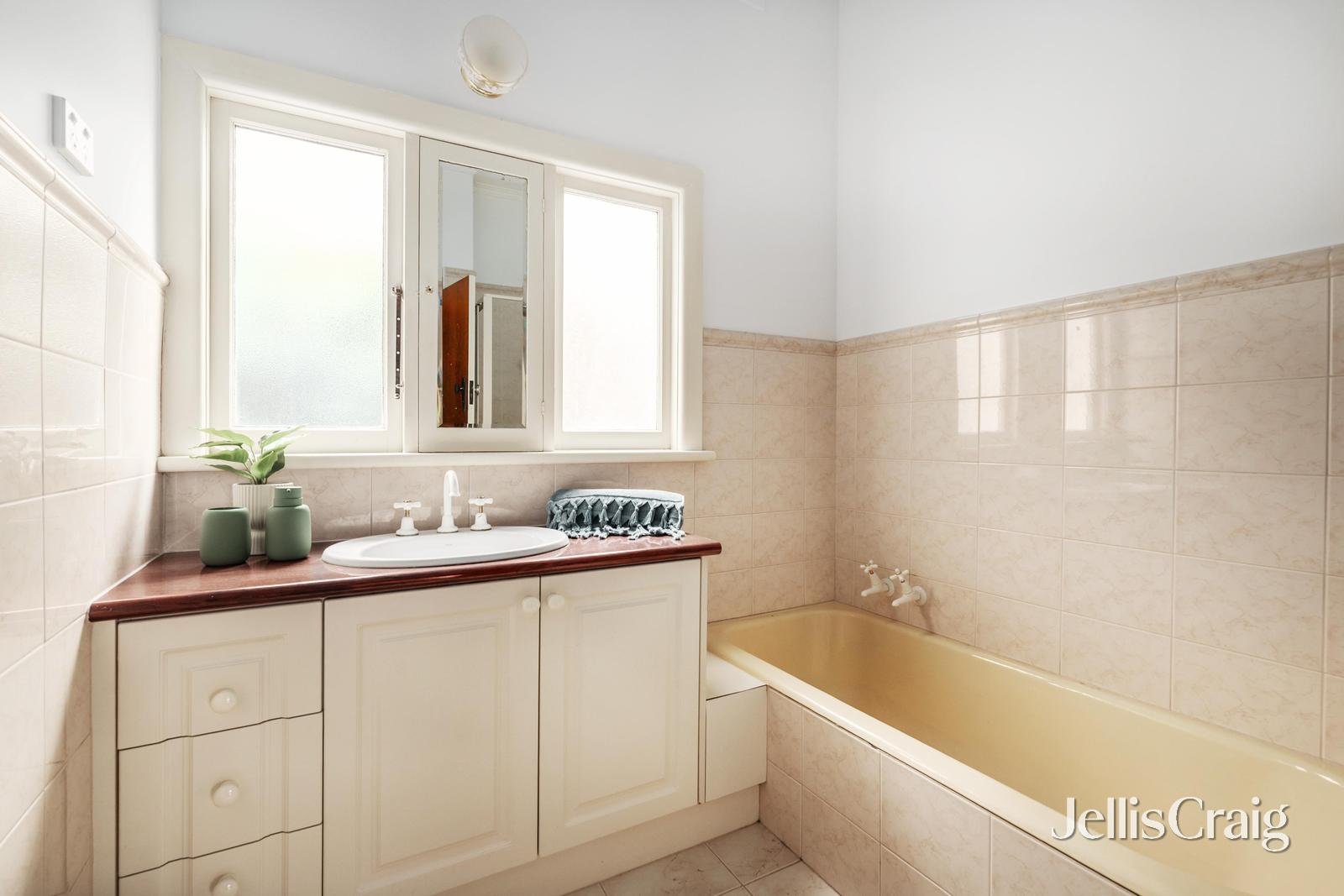 110 Dorking Road, Box Hill North image 6