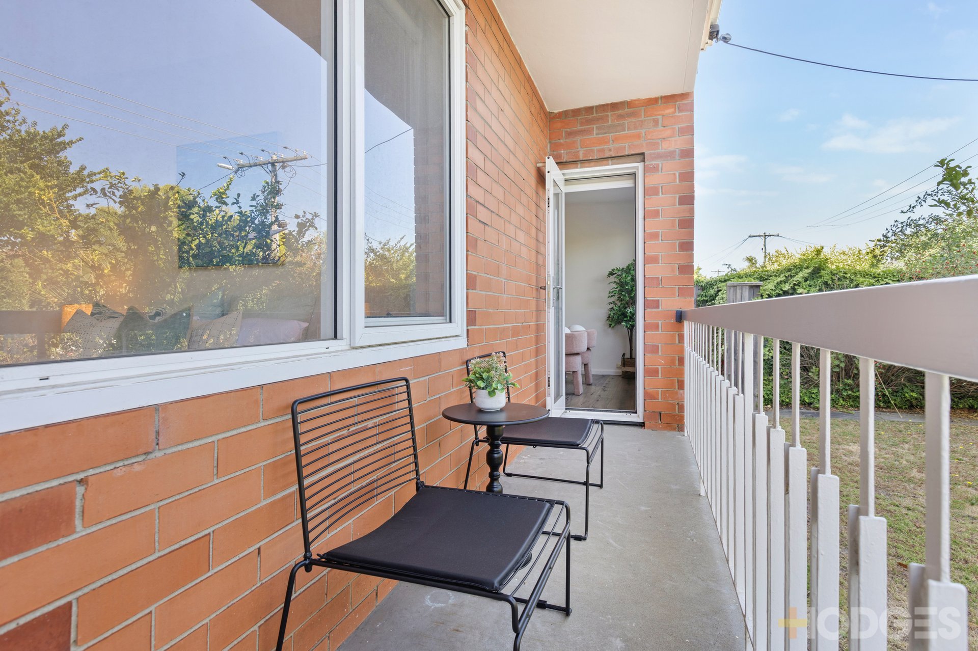 1 / 10 Elm Grove Mckinnon