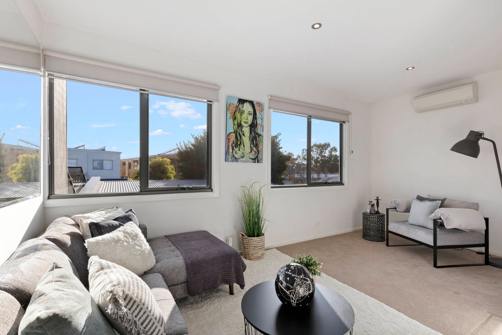 Property Gallery Thumbnail 11