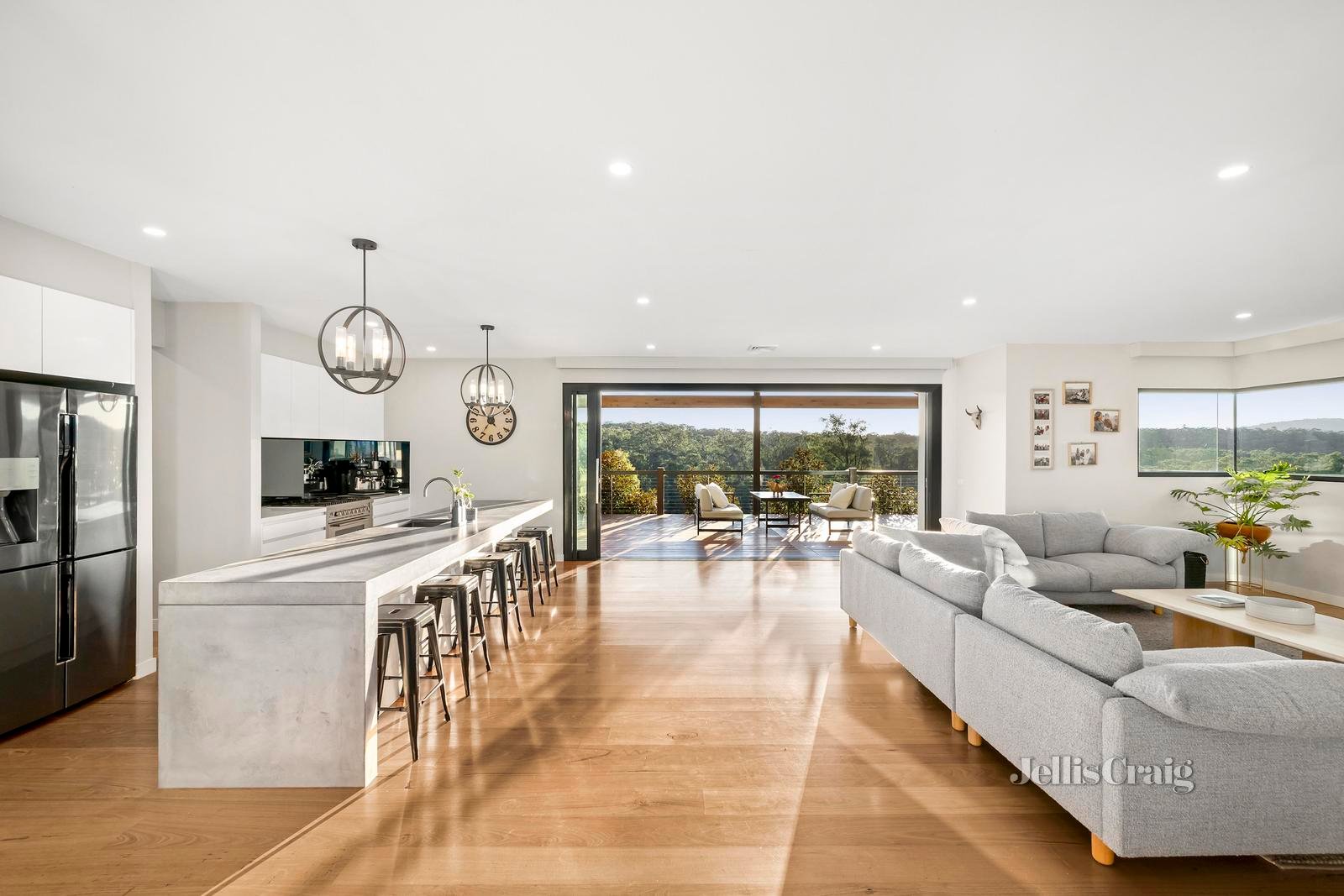 110 Glenwood Drive, Castella image 10