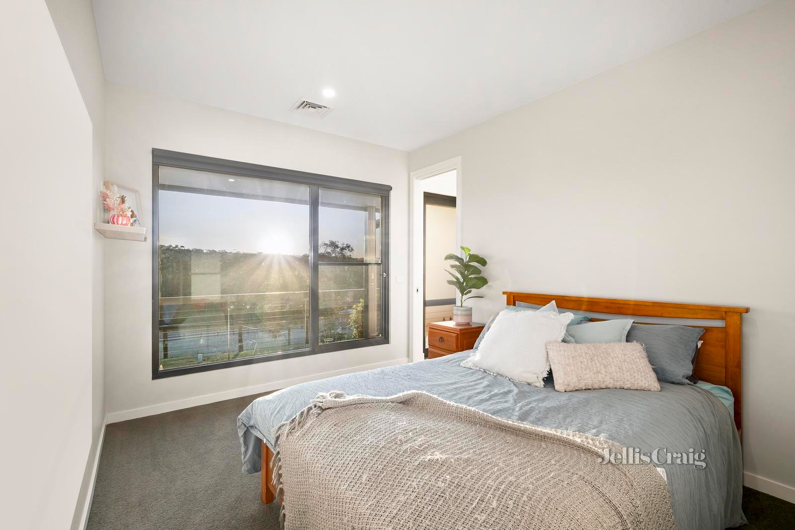 110 Glenwood Drive, Castella image 16