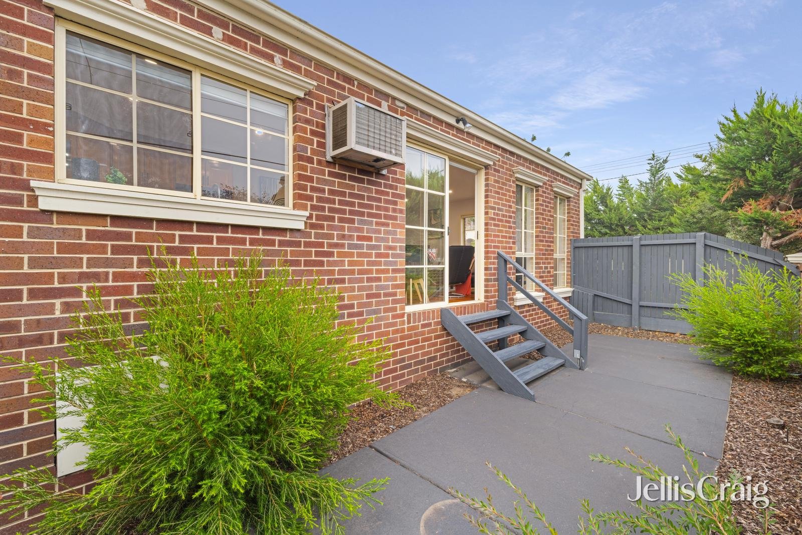 1/10 Hammence Street, Glen Waverley image 12
