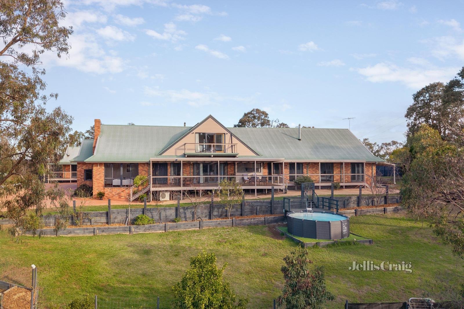 110 Heather Avenue, Hurstbridge image 18