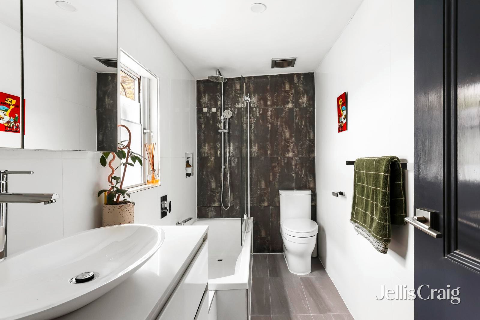 110 Helen Street, Northcote image 6