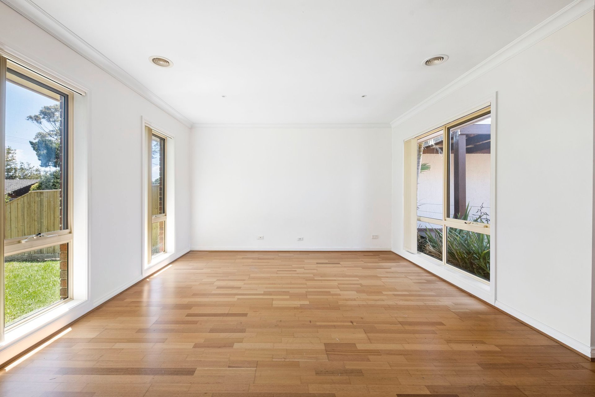 Property Gallery Thumbnail 2
