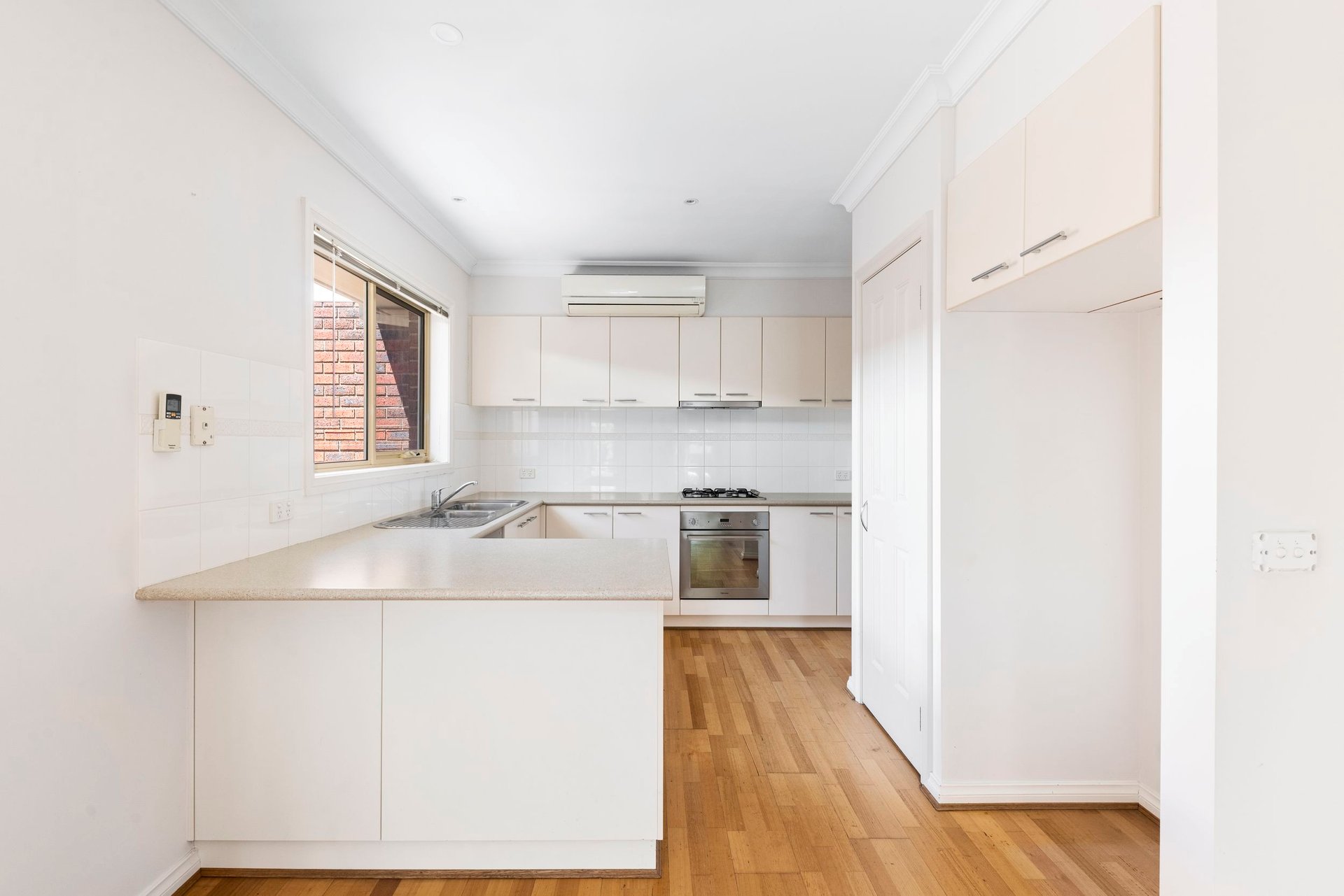 Property Gallery Thumbnail 4