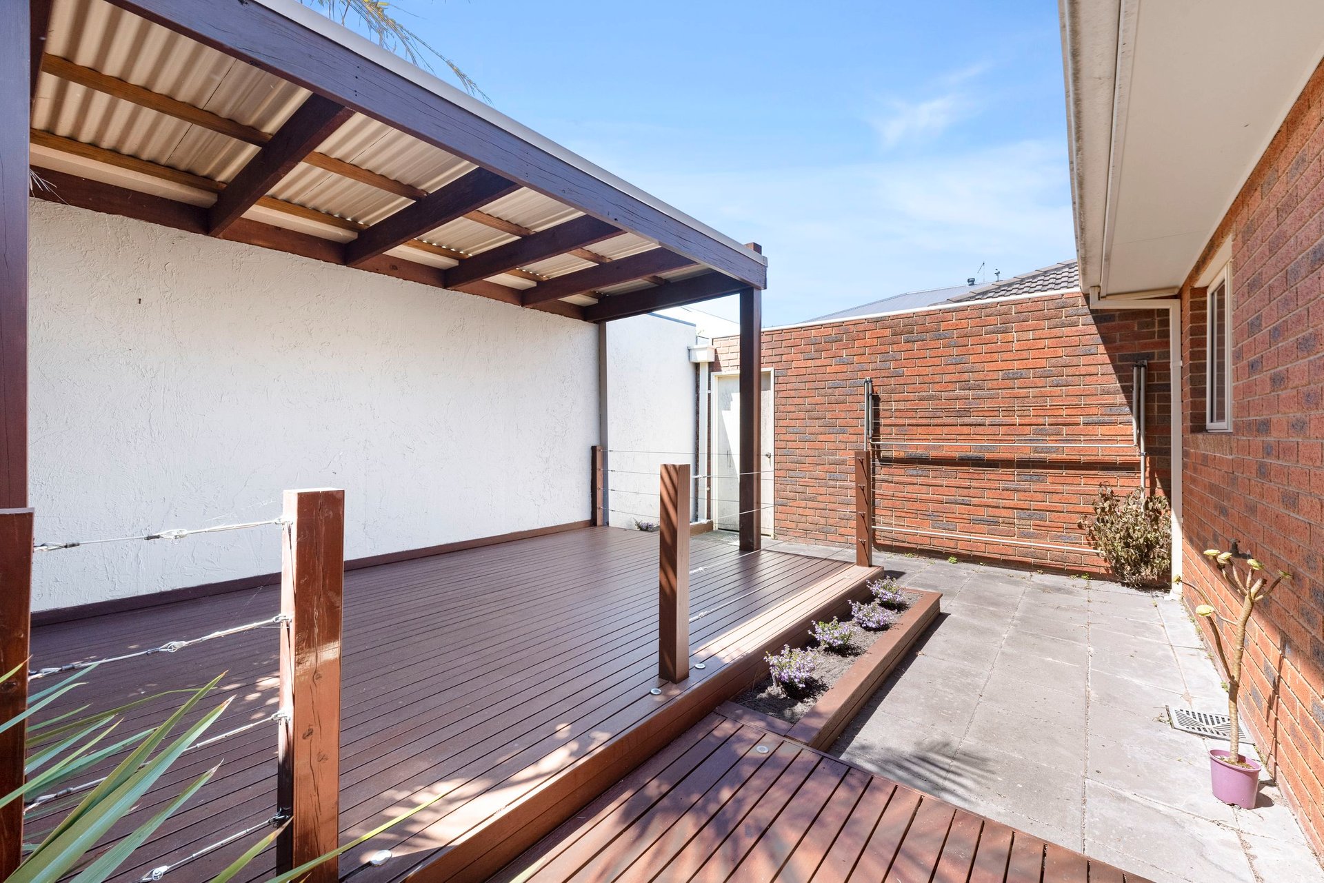 Property Gallery Thumbnail 9