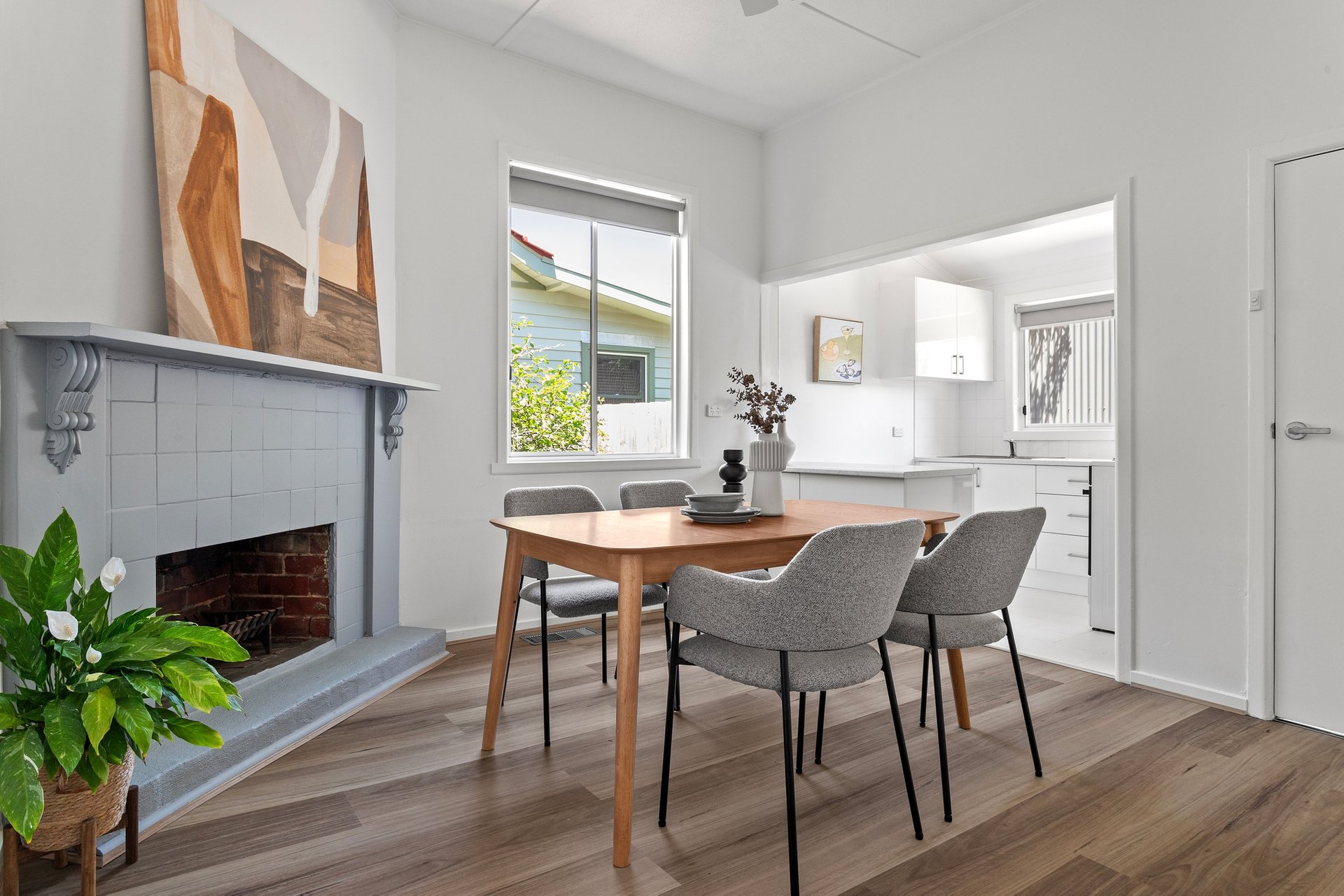 1/10 Lusher Road, Croydon image 4