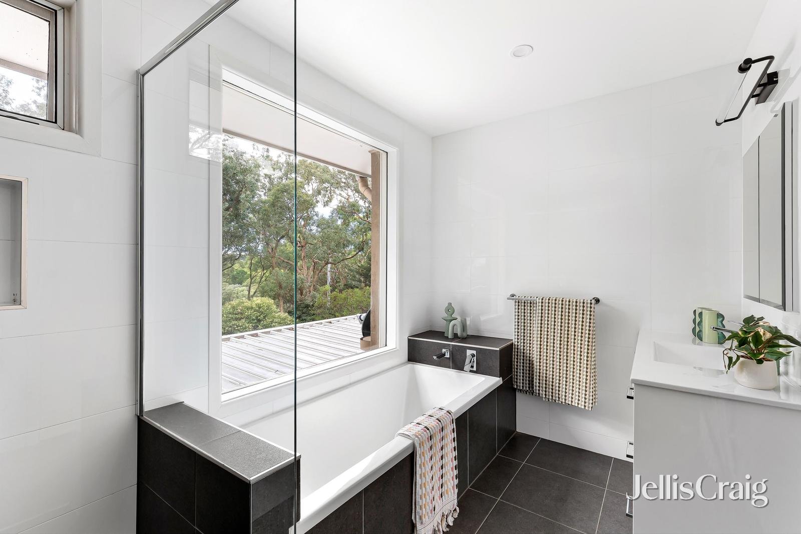 110 Mackelroy Road, Plenty image 13