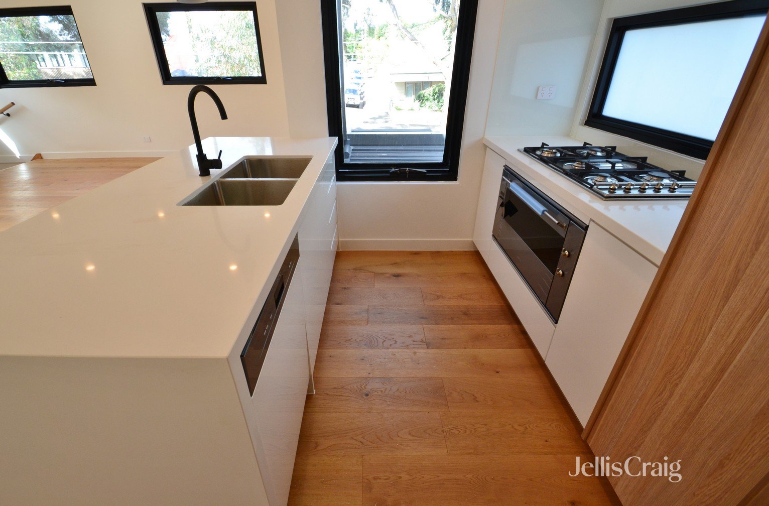 1/10 Millward Street, Brunswick image 3