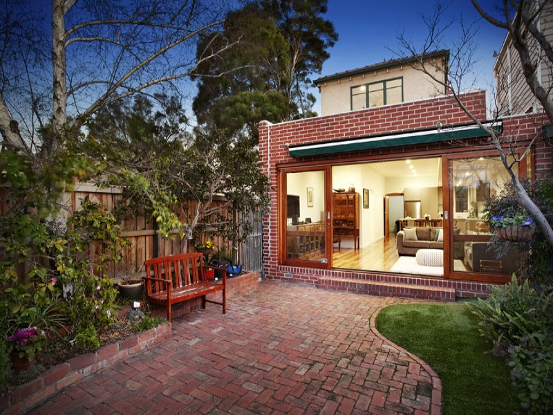 110 Mitford Street, Elwood image 4
