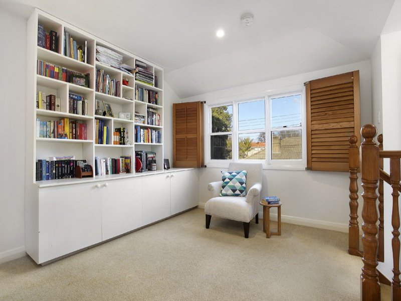 110 Mitford Street, Elwood image 8