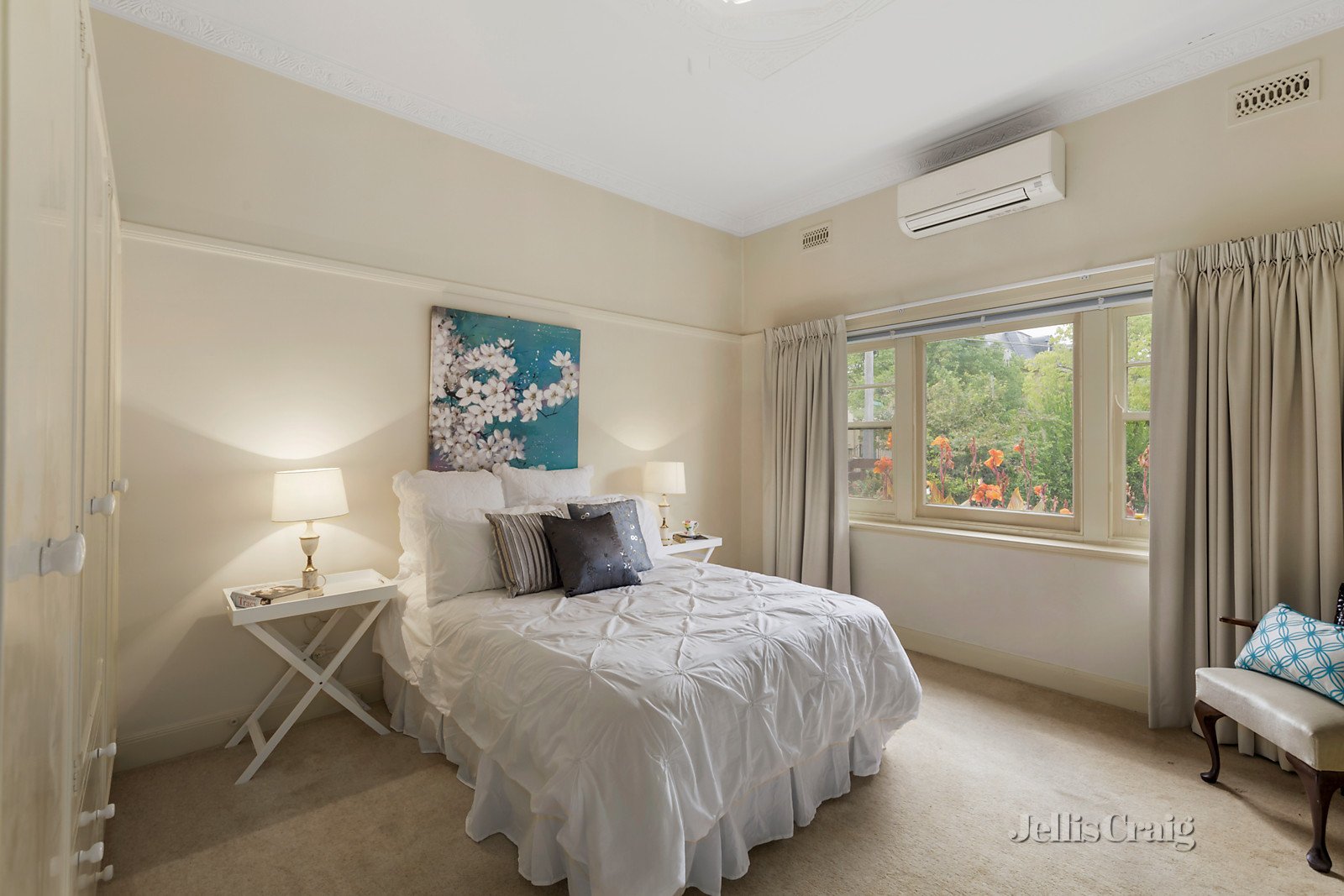1/10 Nott Street, Balwyn image 4